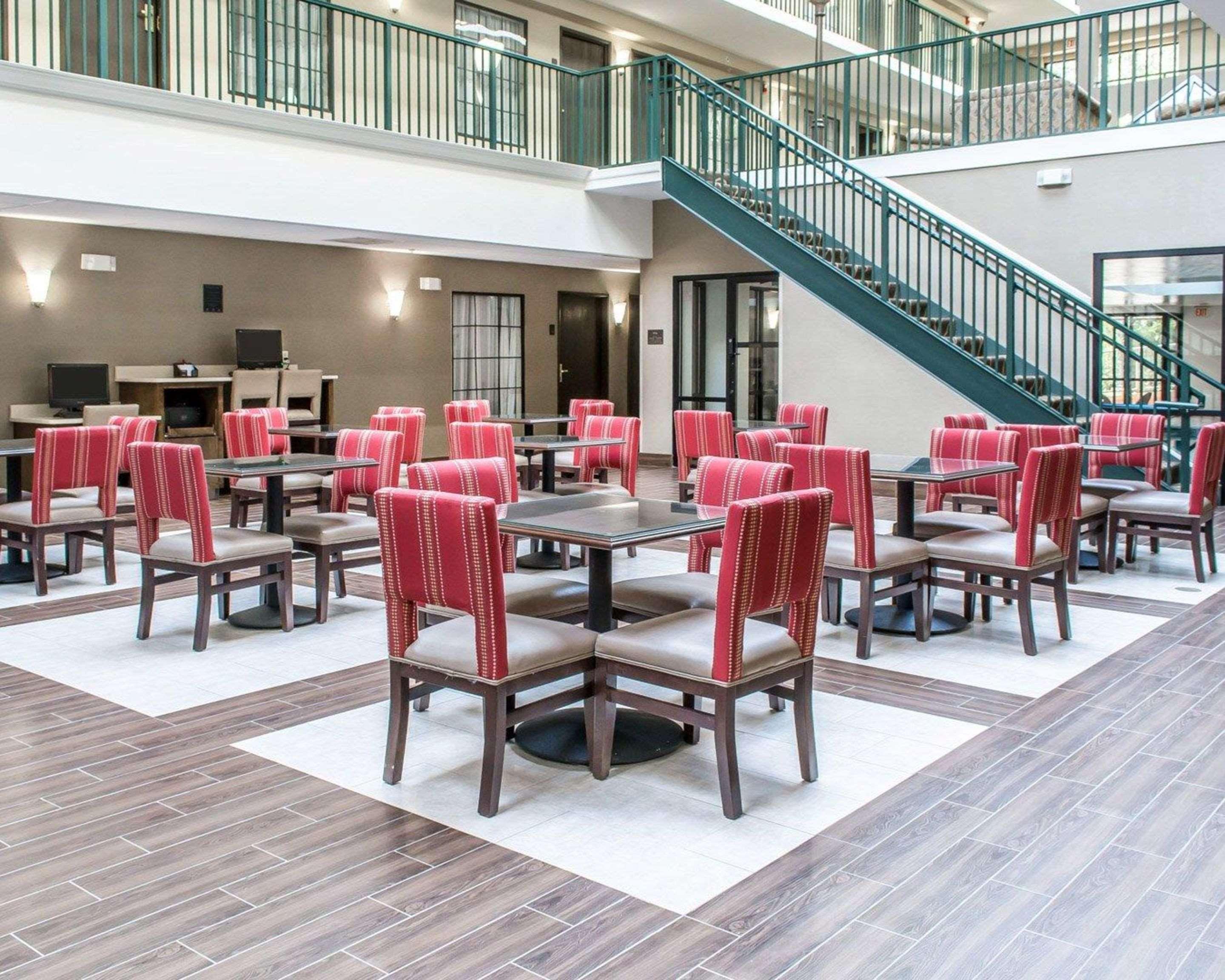 Comfort Suites Near Potomac Mills Вудбридж Экстерьер фото