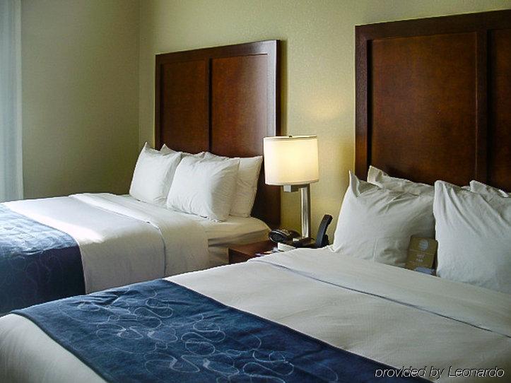 Comfort Suites Near Potomac Mills Вудбридж Экстерьер фото