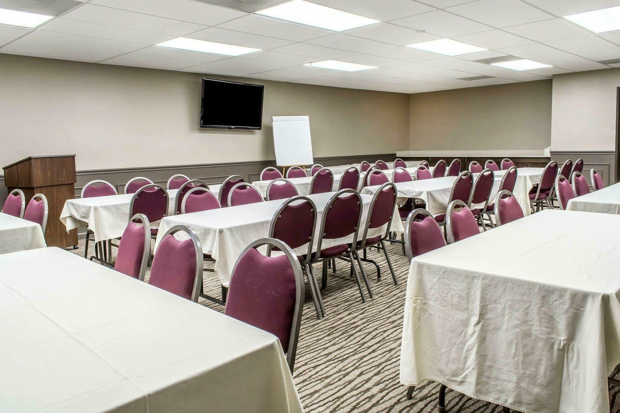 Comfort Suites Near Potomac Mills Вудбридж Экстерьер фото